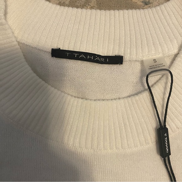NWT Tahari Knit Sweater Sz Small Long Sleeve White - Picture 3 of 5
